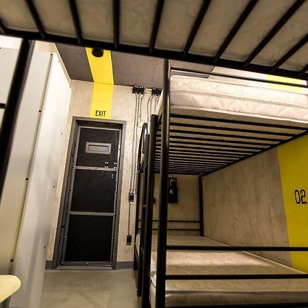 Lviv Loft Prison旅舍 外观 照片