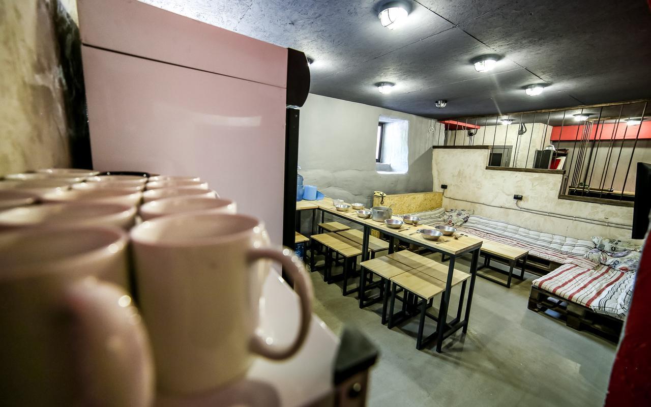Lviv Loft Prison旅舍 外观 照片
